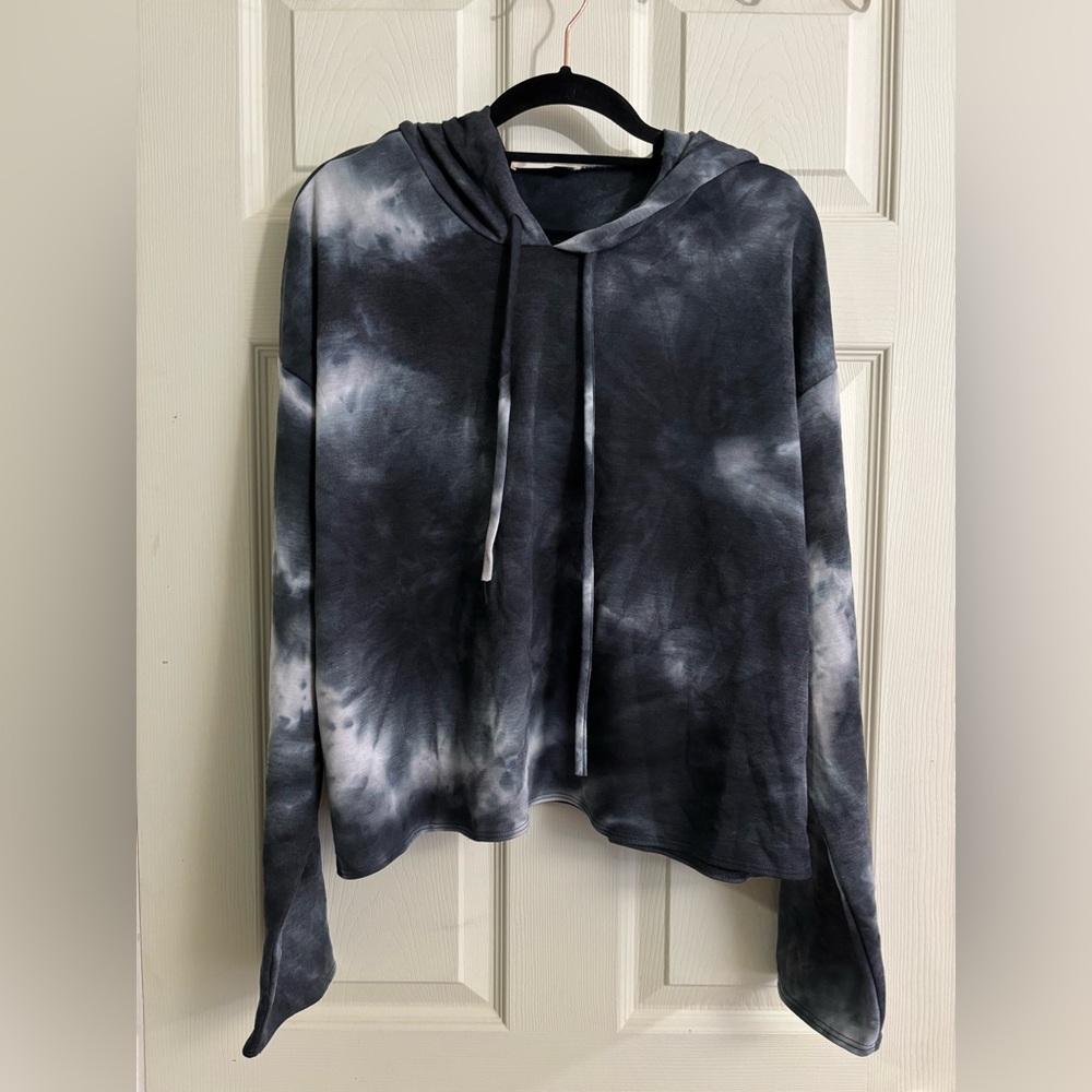 Altar’d State Black & Gray Tie-Dye Hoodie - Casual Pullover NWT